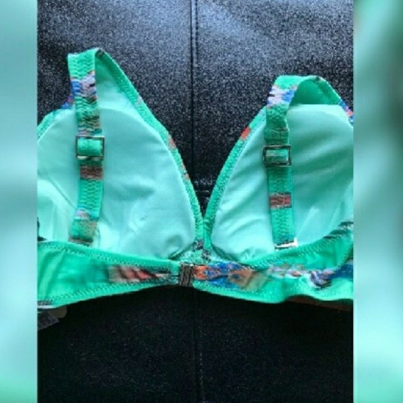 Bikini Abstract Pattern w/ Horse & Native Decal - Picture 4 of 7